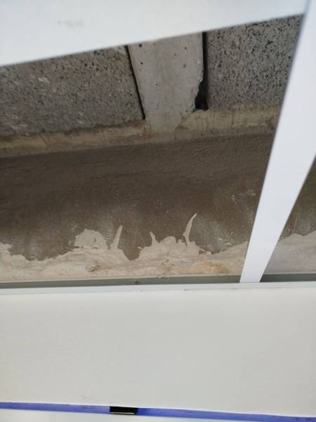 Recherche de fuite par aspersion et humidimètre dans local commercial suite à l’apparition de moisissure et de taches d’humidité sur Palavas-les-Flots proche de Mauguio